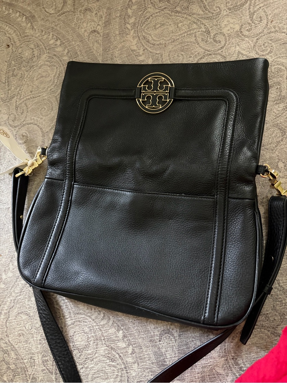 Tory Burch Black Leather Amanda Foldover Crossbody with Gold Logo - Picture 3 of 7